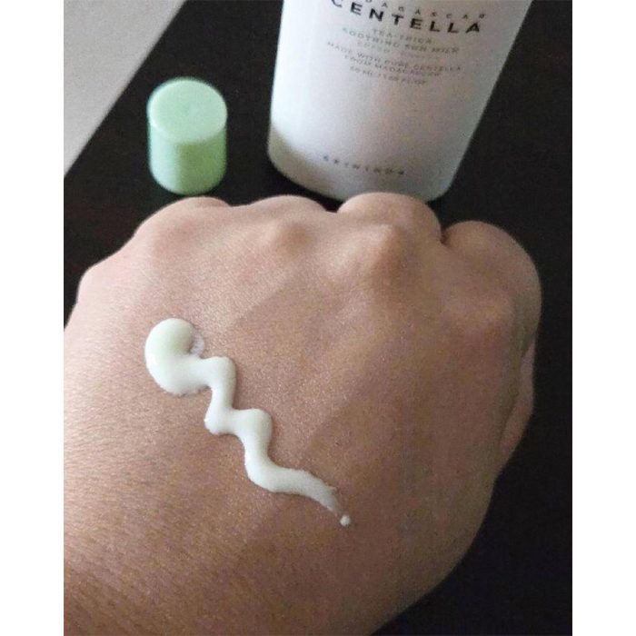 د آفتاب تسکین دهنده سنتلا اسکین Skin 1004 تی تریکا Tea Trica