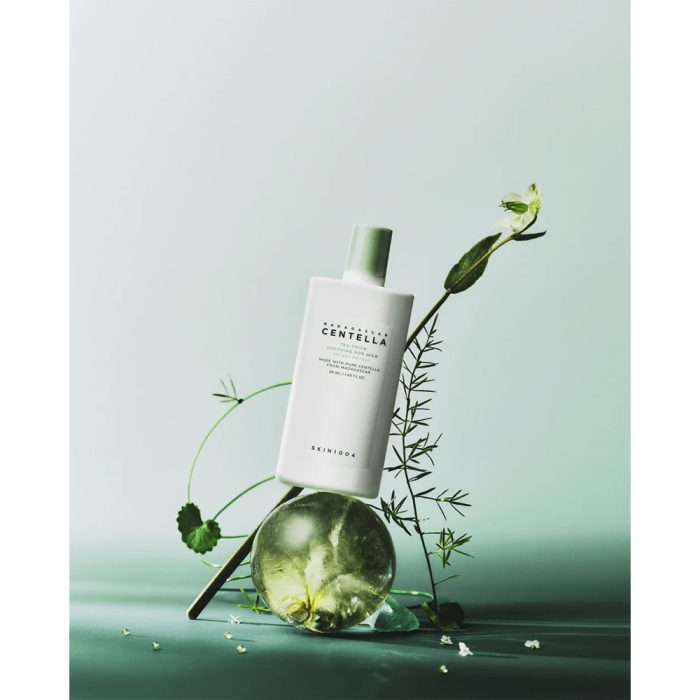 د آفتاب تسکین دهنده سنتلا اسکین Skin 1004 تی تریکا Tea Trica